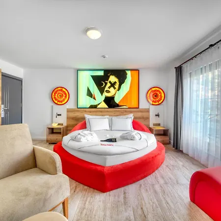 Illusion & Clubhotel - Adults Only Otel 3*