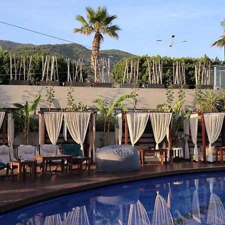 Illusion & Clubhotel - Adults Only Otel