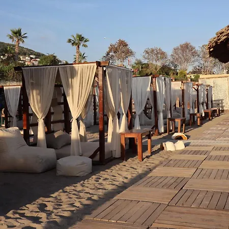 Illusion & Clubhotel - Adults Only