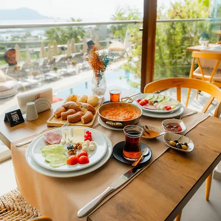Illusion & Clubhotel - Adults Only Otel 3*